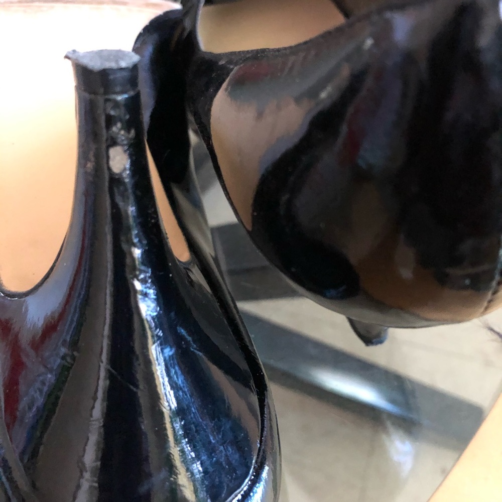 heels - Picture 3 of 3